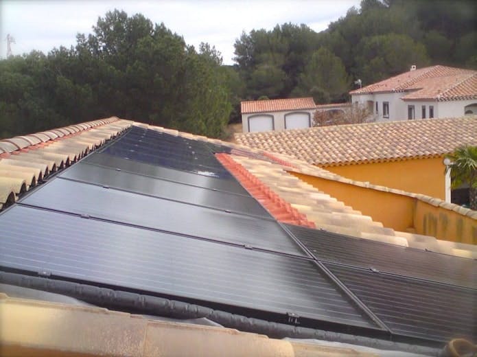 Intégration au bati - panneau solaire sur toiture